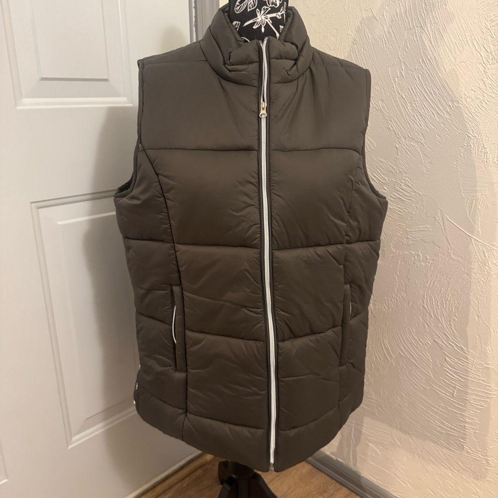 Zenana puffer vest